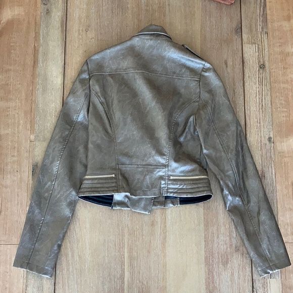 Cropped Faux Leather Moto Jacket - Picture 5 of 7